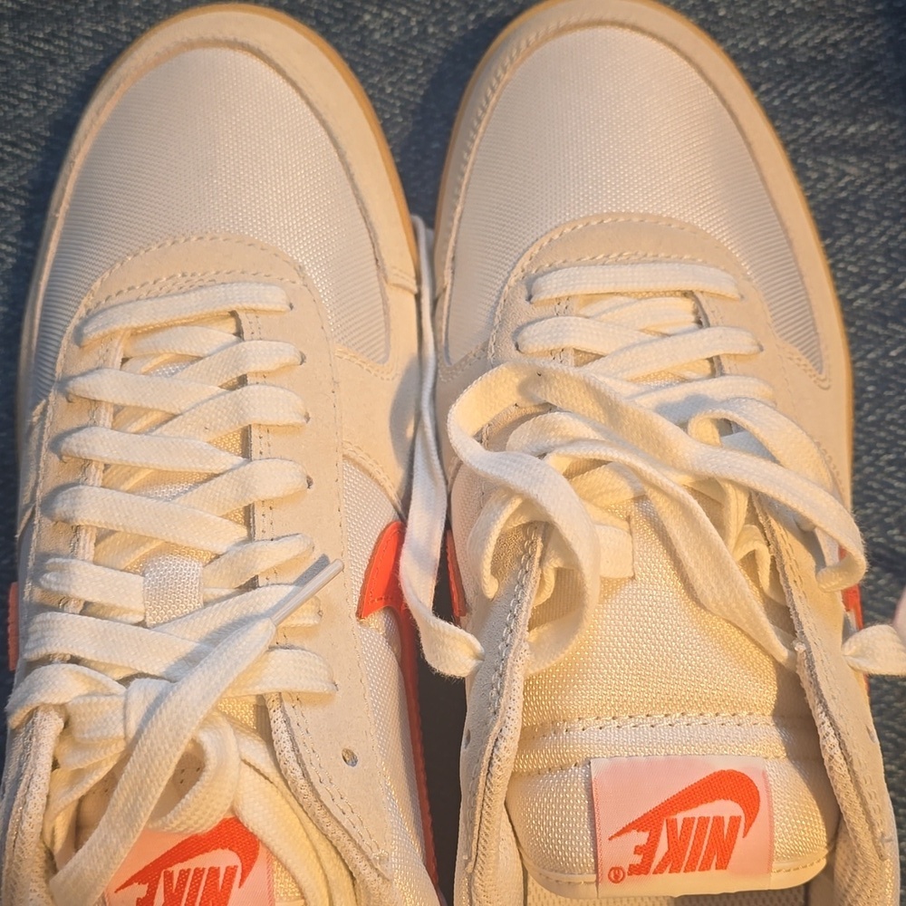 Nike Men's Field General Sneaker, Size 13 US, Retail Price $100.00 USD - Picture 10 of 16